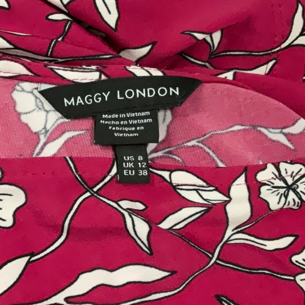 Maggy London Dark Pink & White Long Maxi Dress, Size 8 - Picture 4 of 7